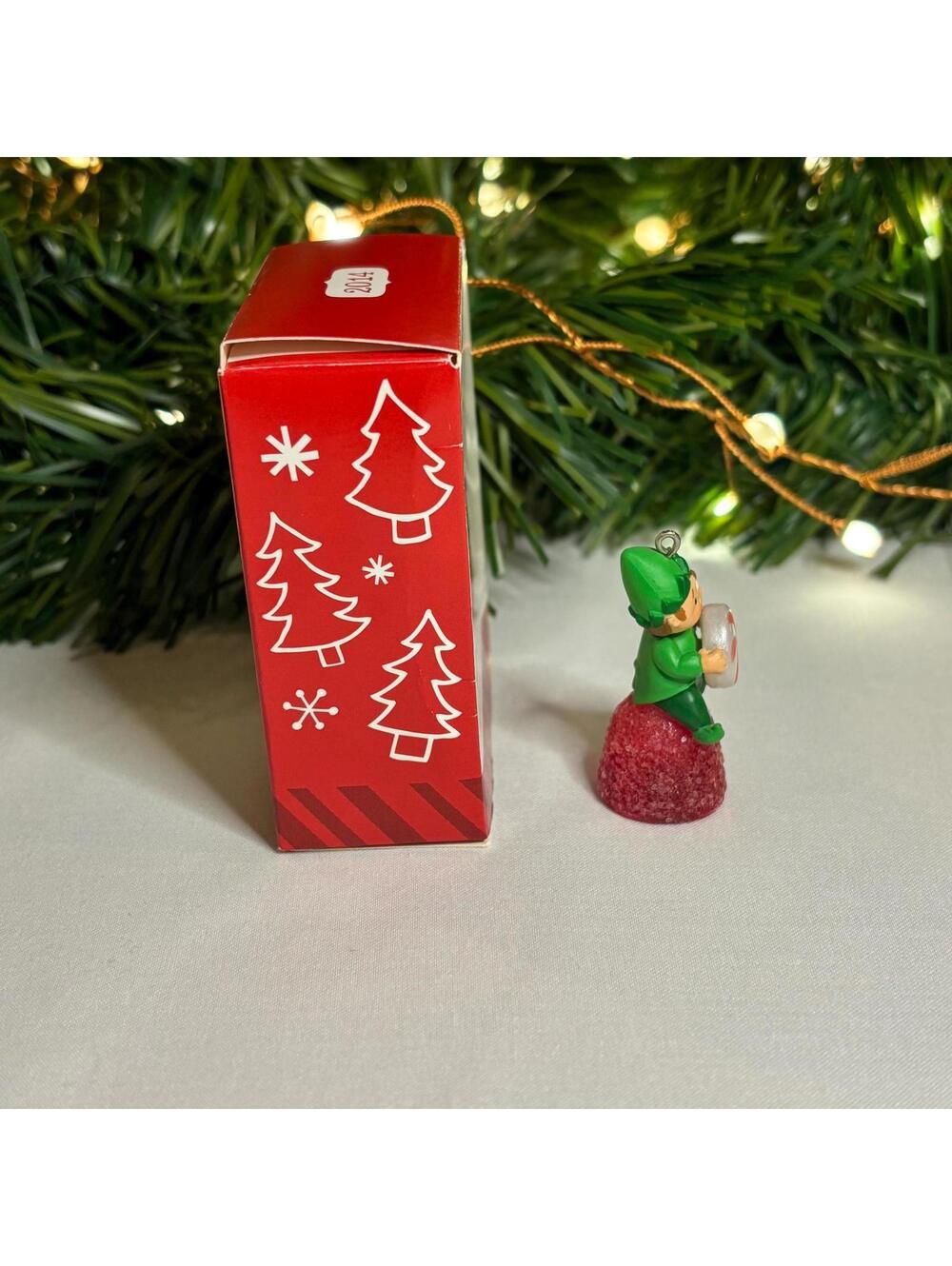 Happy Little Elf - Hallmark Keepsake Ornament - Picture 2 of 8